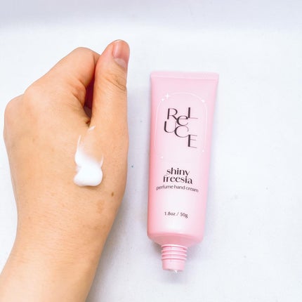 パフュームハンドクリーム シャイニーフリージア/ReLUCE/ハンドクリームを使ったクチコミ(2枚目)