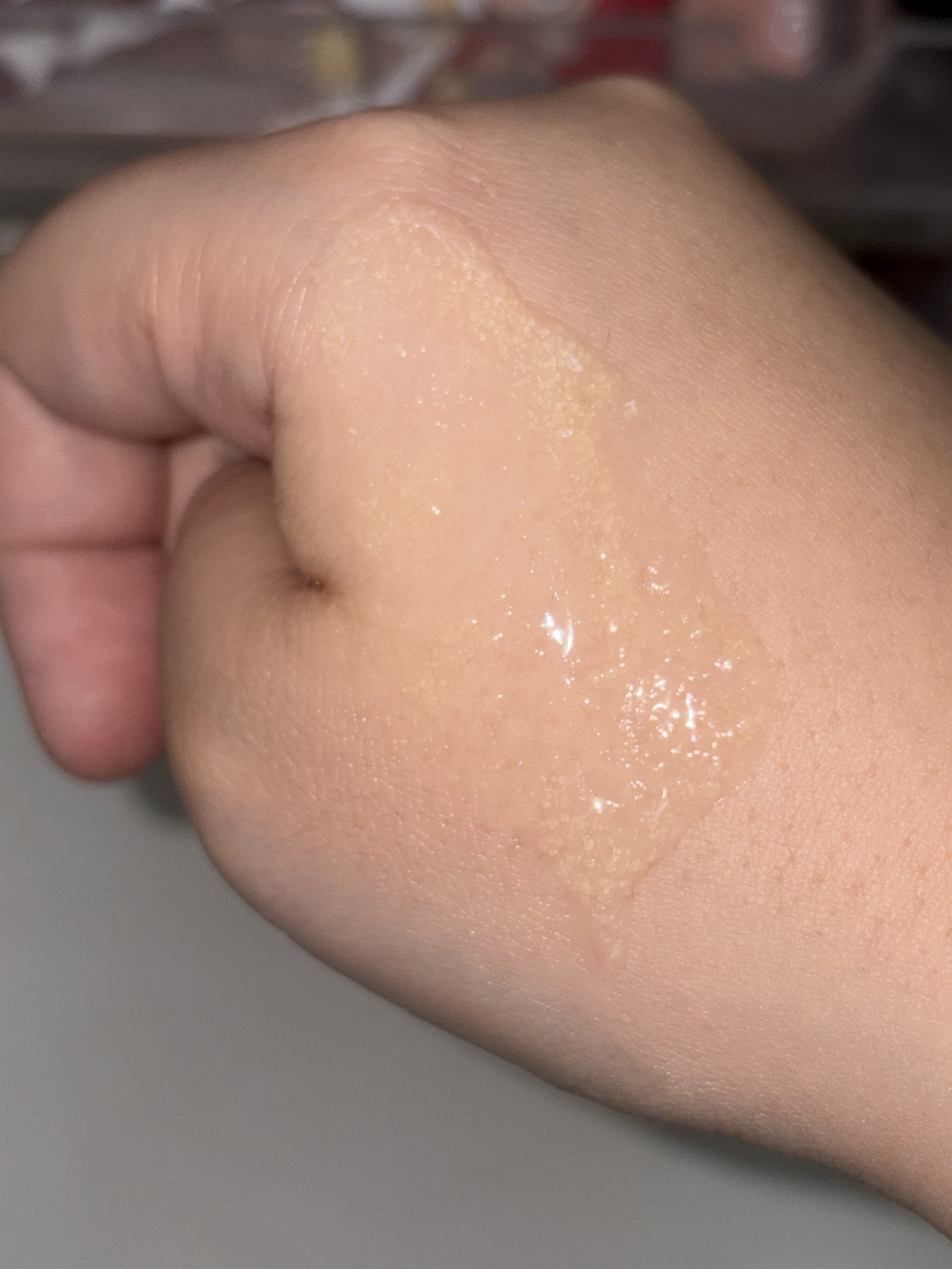 毛穴ケアゆずCサンセラム/VELY VELY/日焼け止めローションを使ったクチコミ（3枚目）