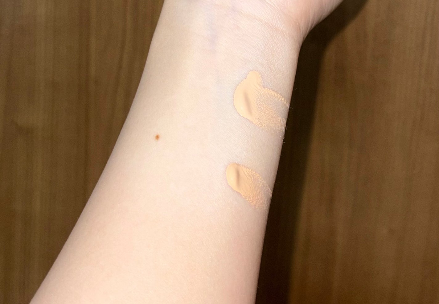 ケイト ジュレリープファンデーション/KATE/リキッドファンデーションを使ったクチコミ(2枚目)