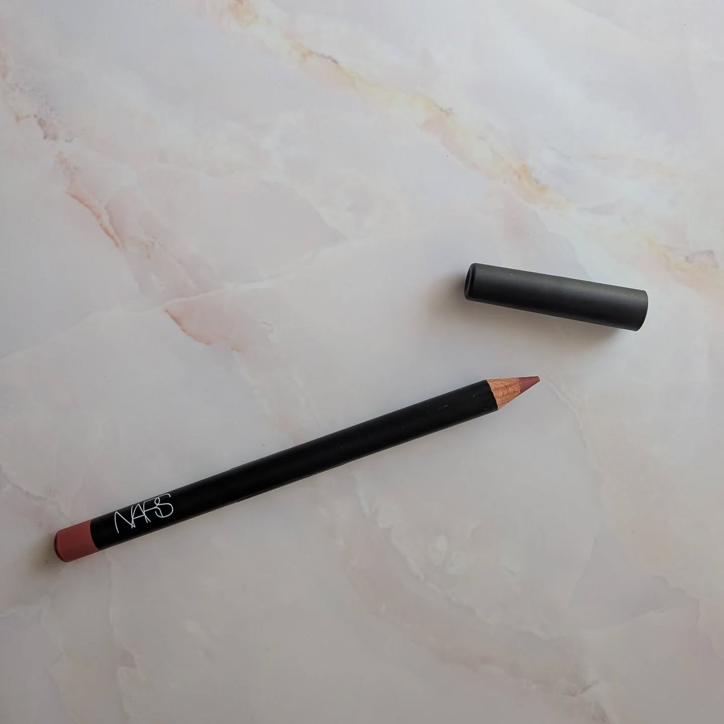 アフターグロー リップシャイン 02469/NARS/リップグロスを使ったクチコミ（3枚目）