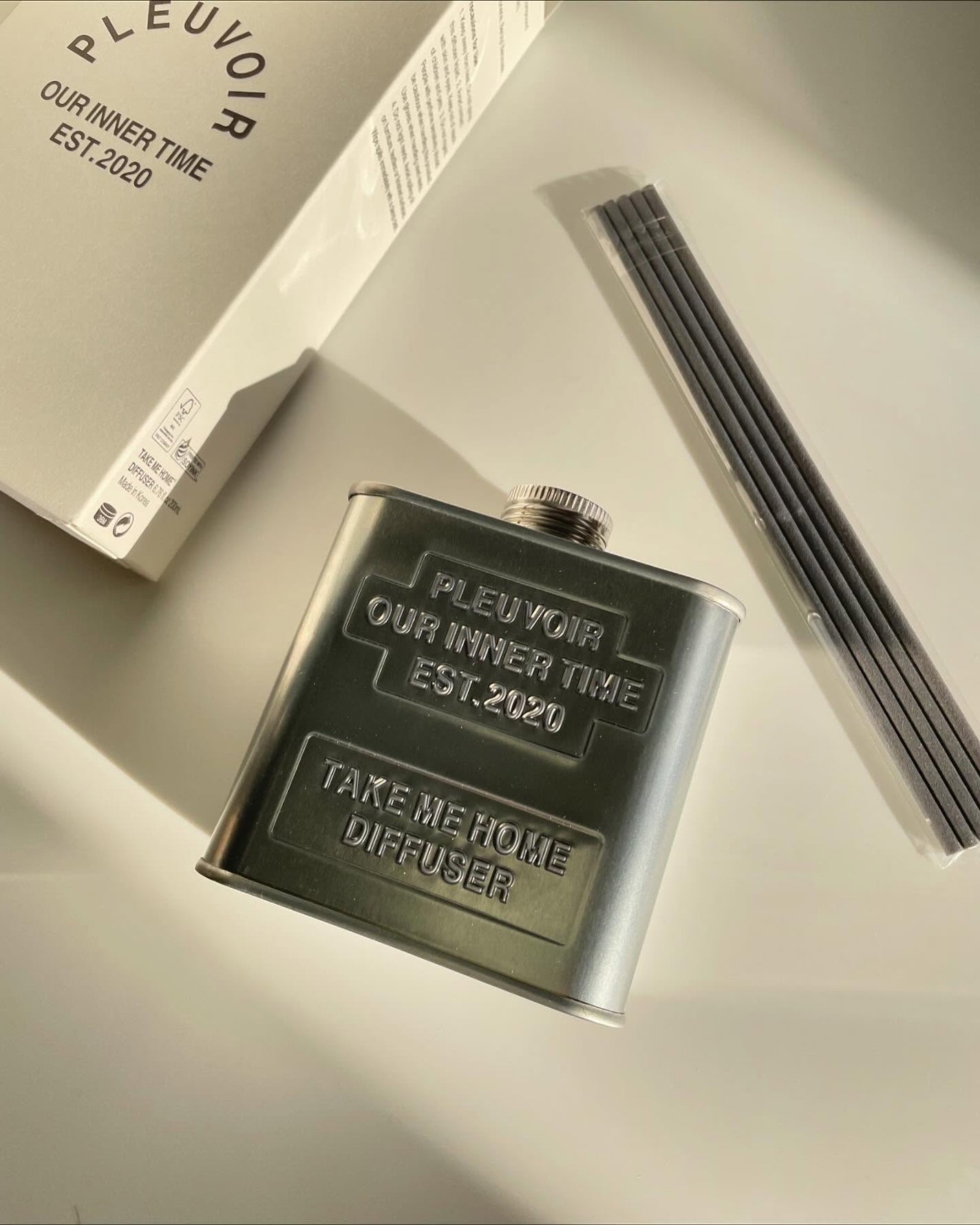 memi /フォロバ on LIPS 「オシャレすぎなディフューザーPleuvoirって知ってる?Pl..」(2枚目)