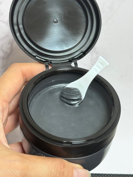 CLAYGE クレージュ ポアスムージング クレンジングバーム ブラックのクチコミ「CLAYGEクレージュ ポアスムージング クレンジングバーム ブラック 95g ¥1,760
.....」(3枚目)