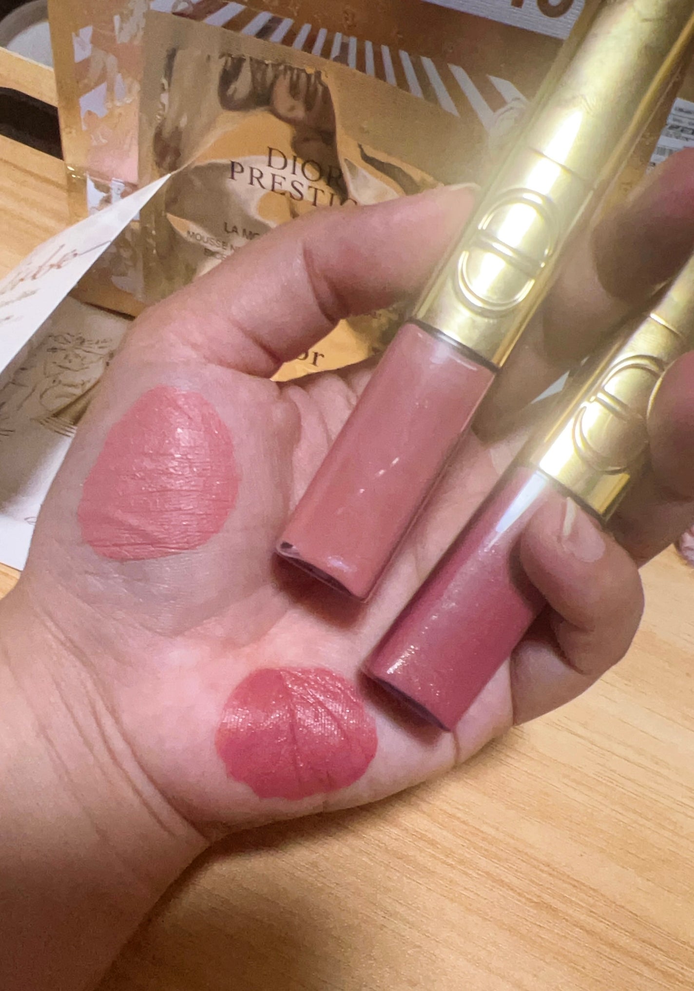 ルージュ ディオール シークイン リキッド デュオ(ホリデーコレクション 2025 限定品)/Dior/口紅・グロス・リップライナー・リップケアを使ったクチコミ(3枚目)