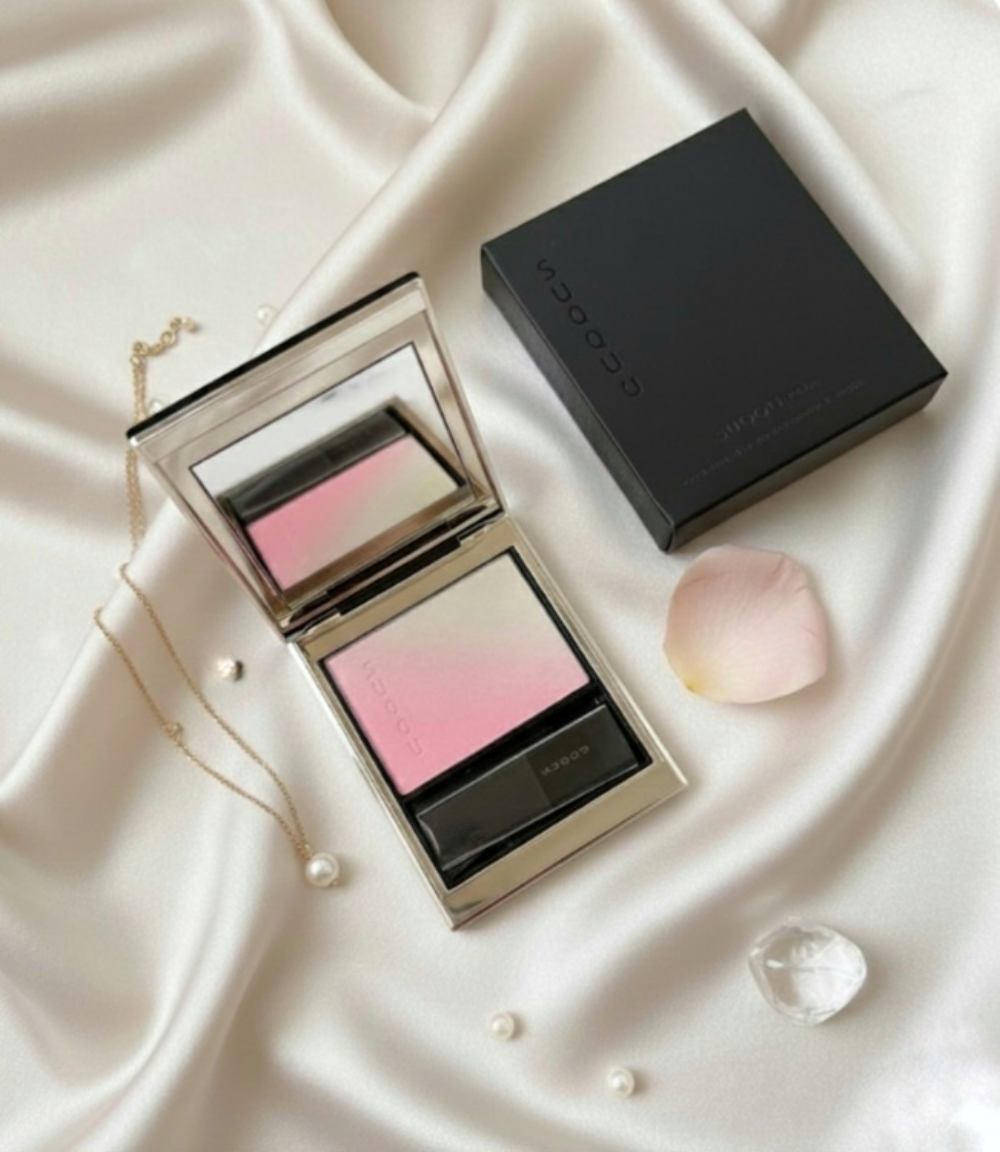 ブラーリング カラー ブラッシュ 06 透重 -SUKEKASANE (ライラック × アイシーバイオレット)/SUQQU/パウダーチークを使ったクチコミ（2枚目）