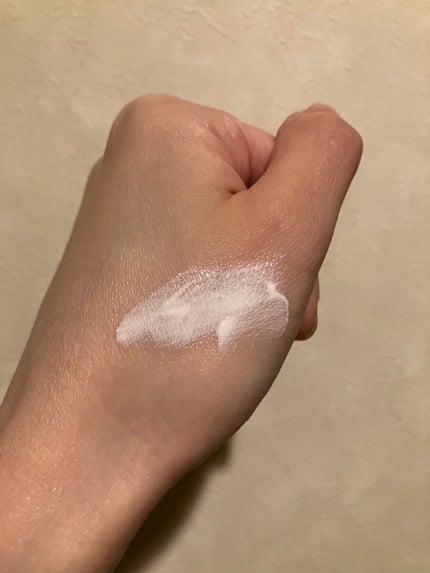 ナチュラルベールUVエッセンス ローズ/スキンアクア/日焼け止めクリームを使ったクチコミ(3枚目)