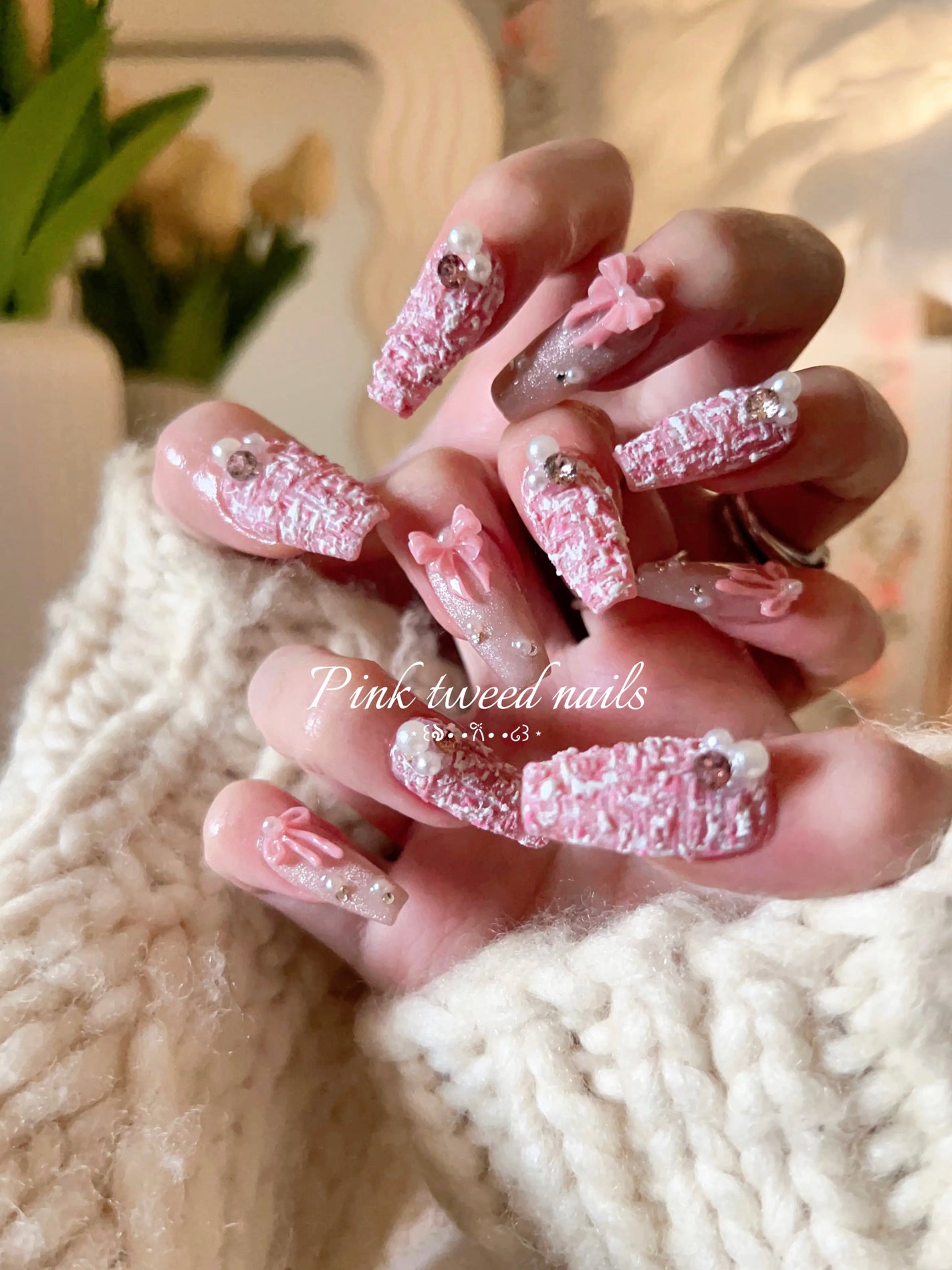 kimiii .・𝜗𝜚﹒✧゜ on LIPS 「Pinktweednailswiththecutestgirl..」(1枚目)