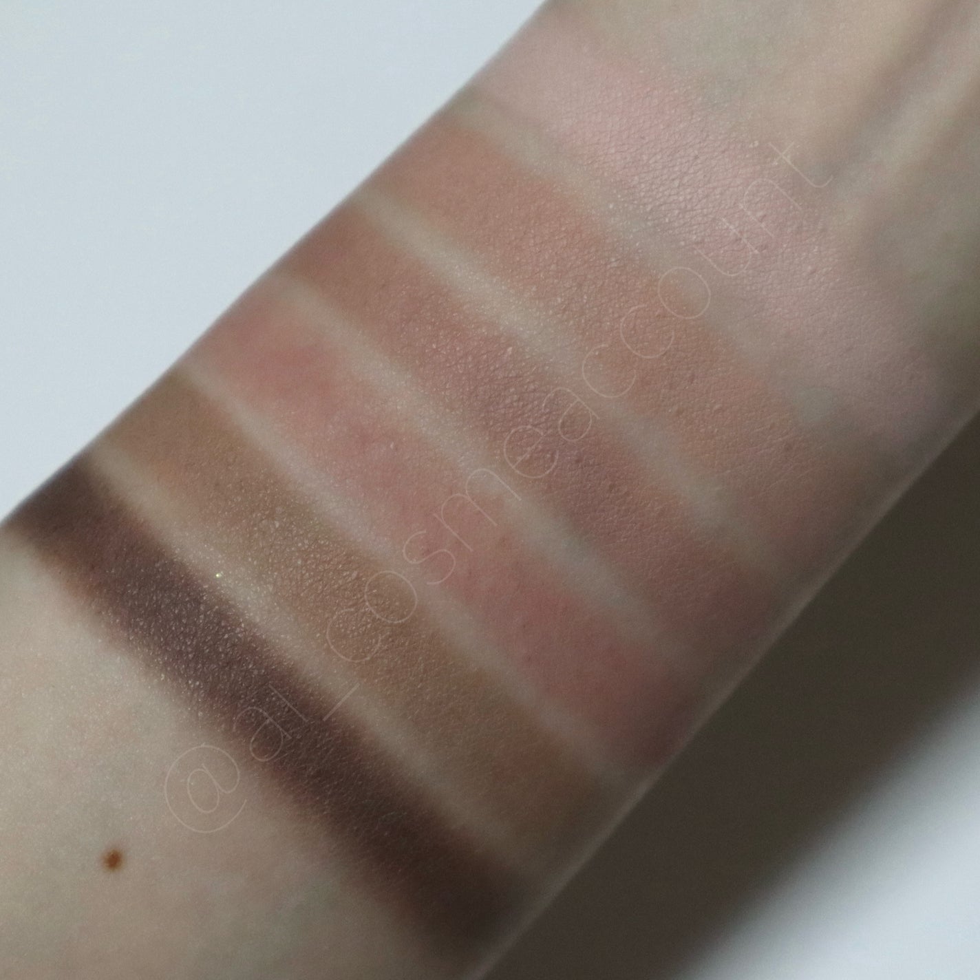 プロ アイ パレット エアー/CLIO/アイシャドウパレットを使ったクチコミ(4枚目)