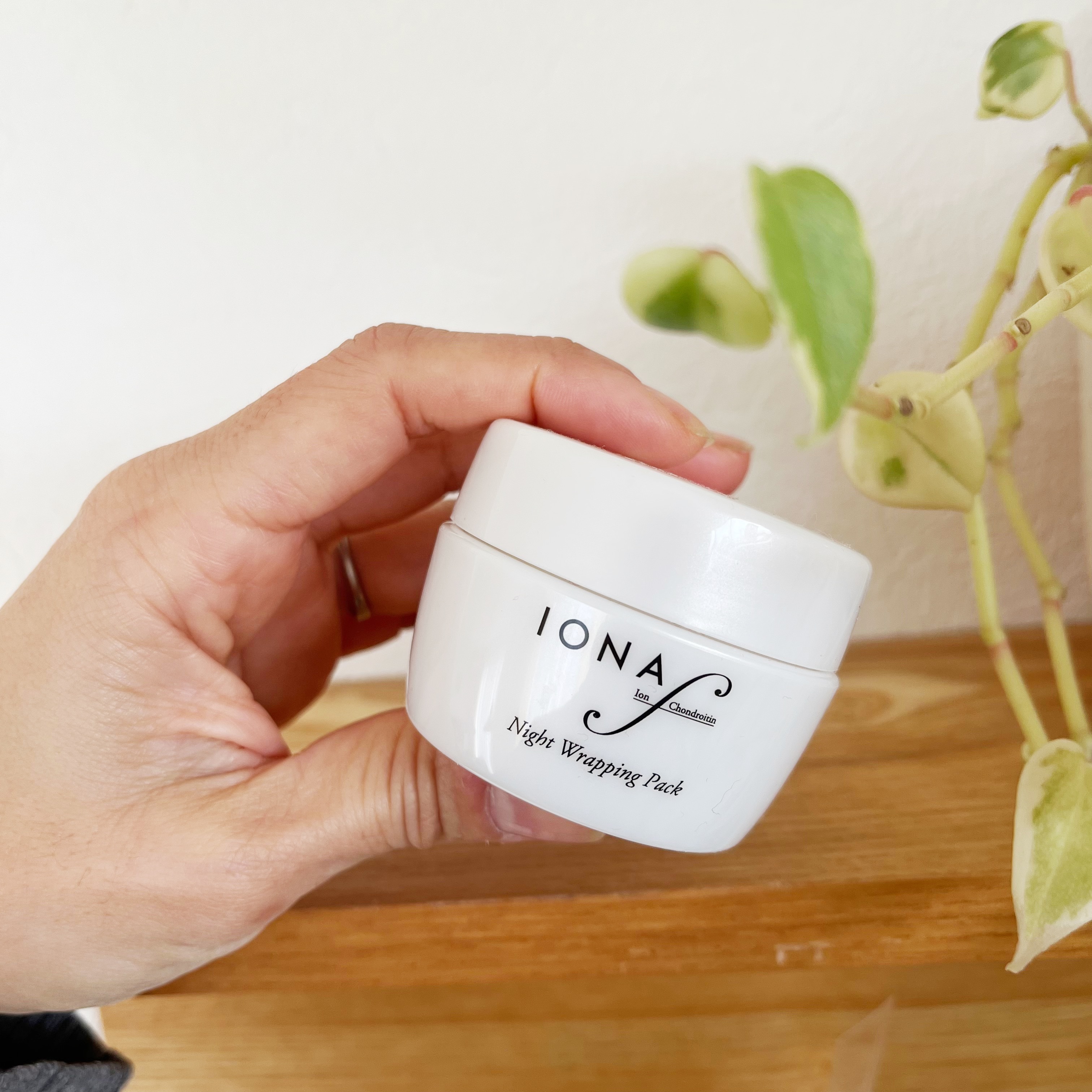 ナイトラッピングパック/イオナ エフ/フェイスクリームを使ったクチコミ（3枚目）