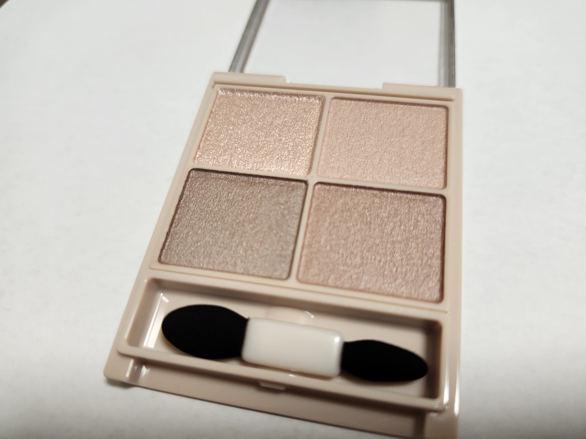 シルキースフレアイズ（マットタイプ）/キャンメイク/アイシャドウパレットを使ったクチコミ（2枚目）