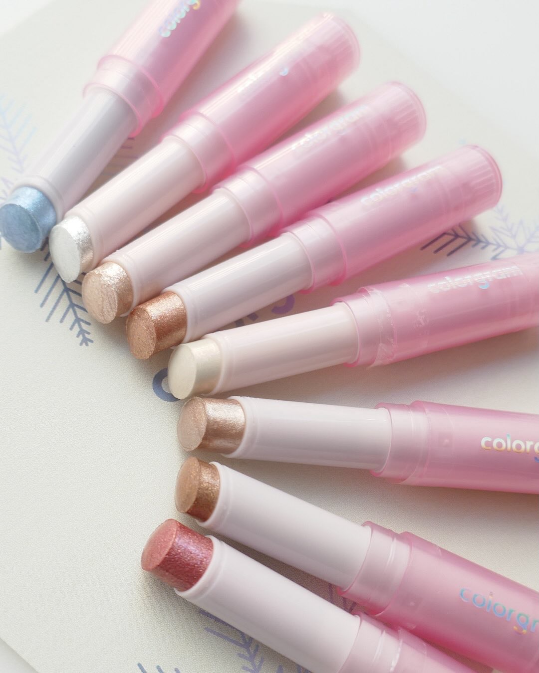 カラーグラム ぷるんジェリービームスティック/Colorgram/グリッターを使ったクチコミ（1枚目）