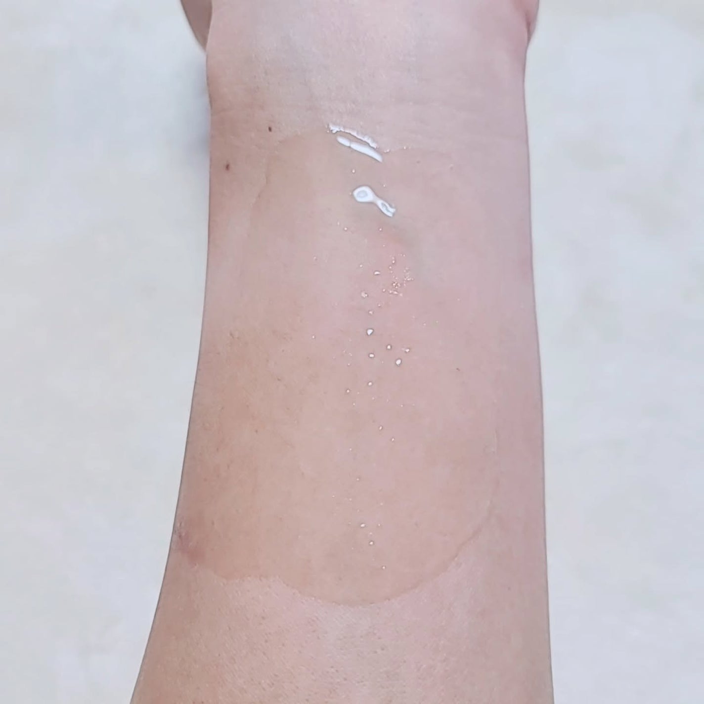 若芽ポアタイトニングセラム/suiskin/美容液を使ったクチコミ(5枚目)