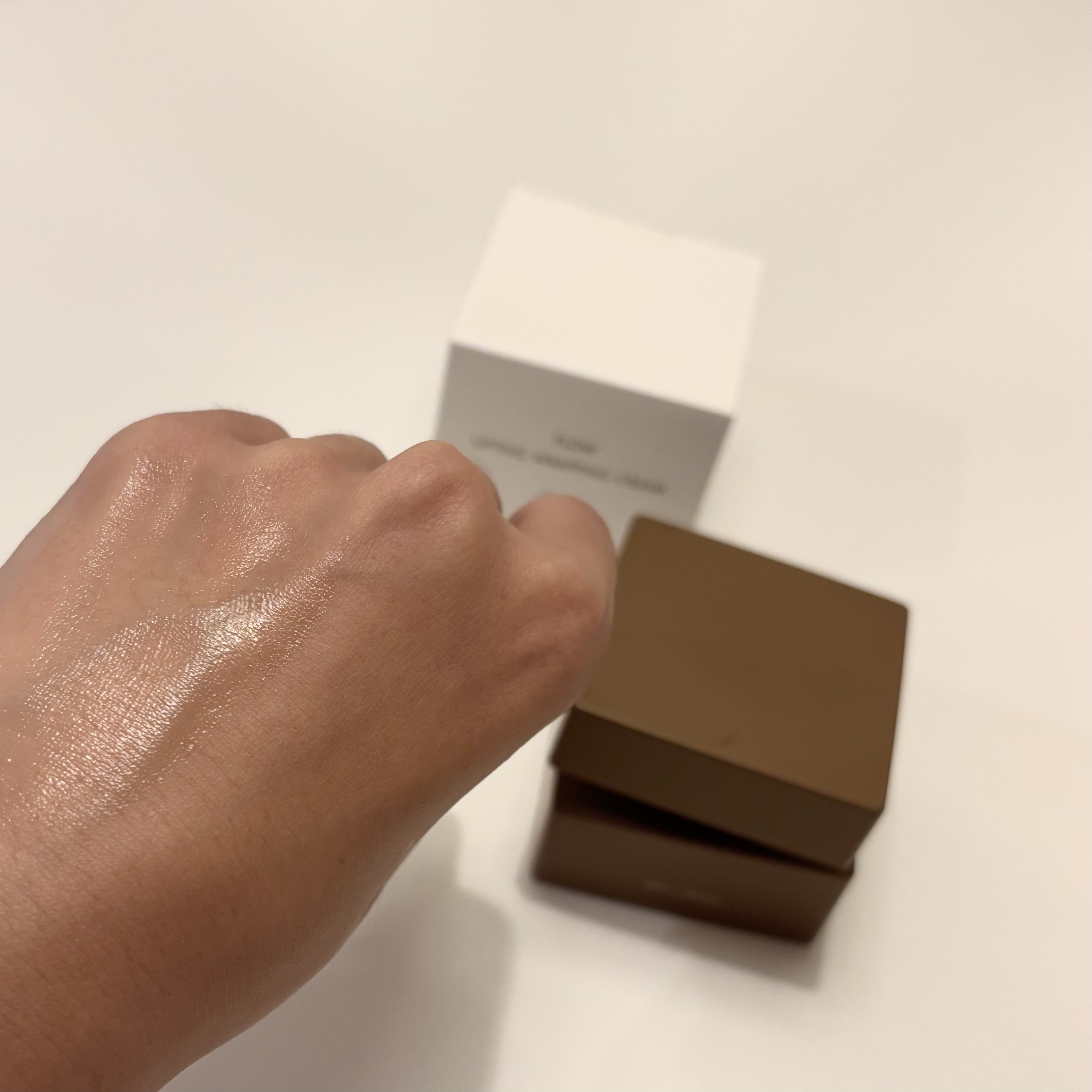 フローリフティングラッピングクリーム/koy/フェイスクリームを使ったクチコミ（2枚目）