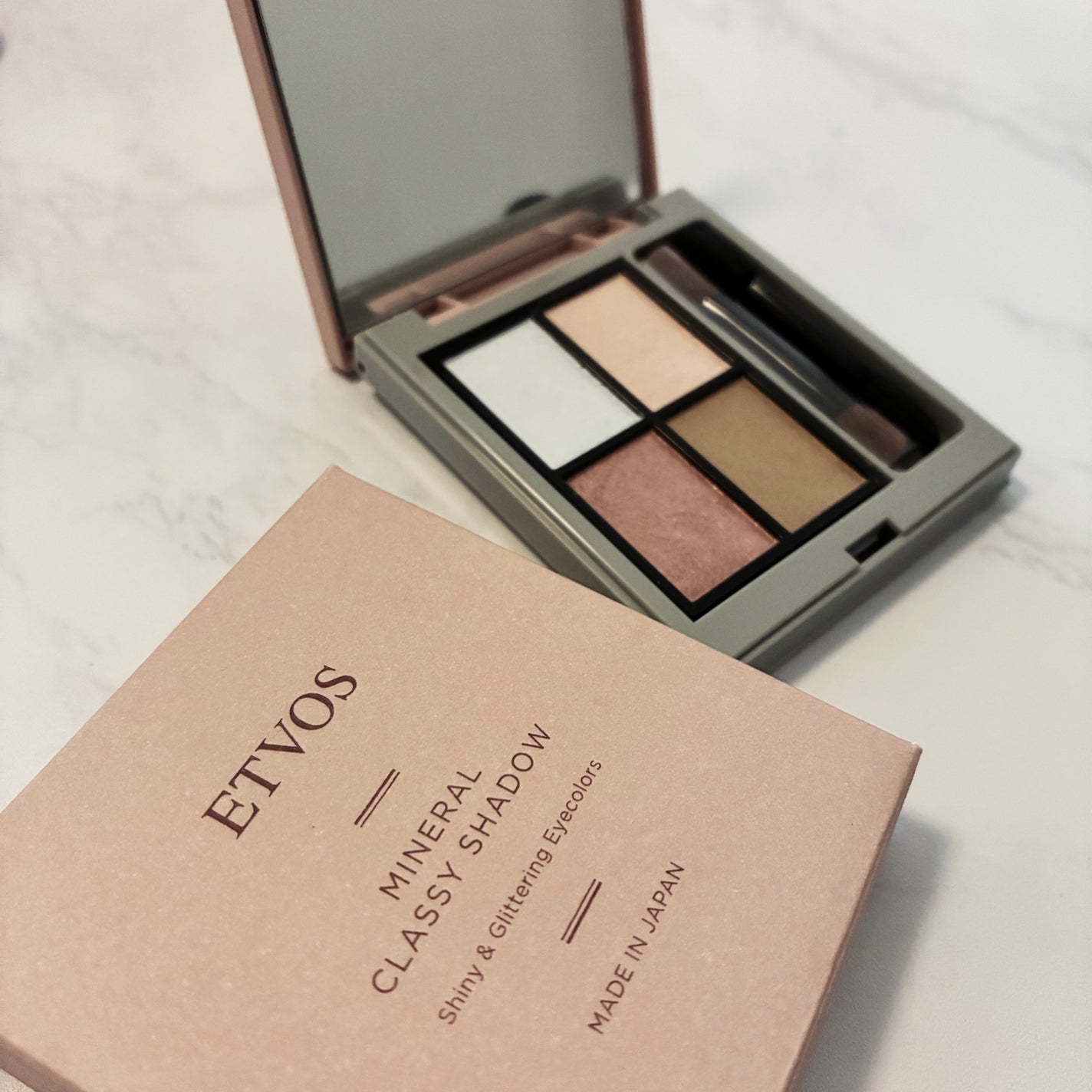 ミネラルクラッシィシャドー/エトヴォス/アイシャドウパレットを使ったクチコミ(1枚目)