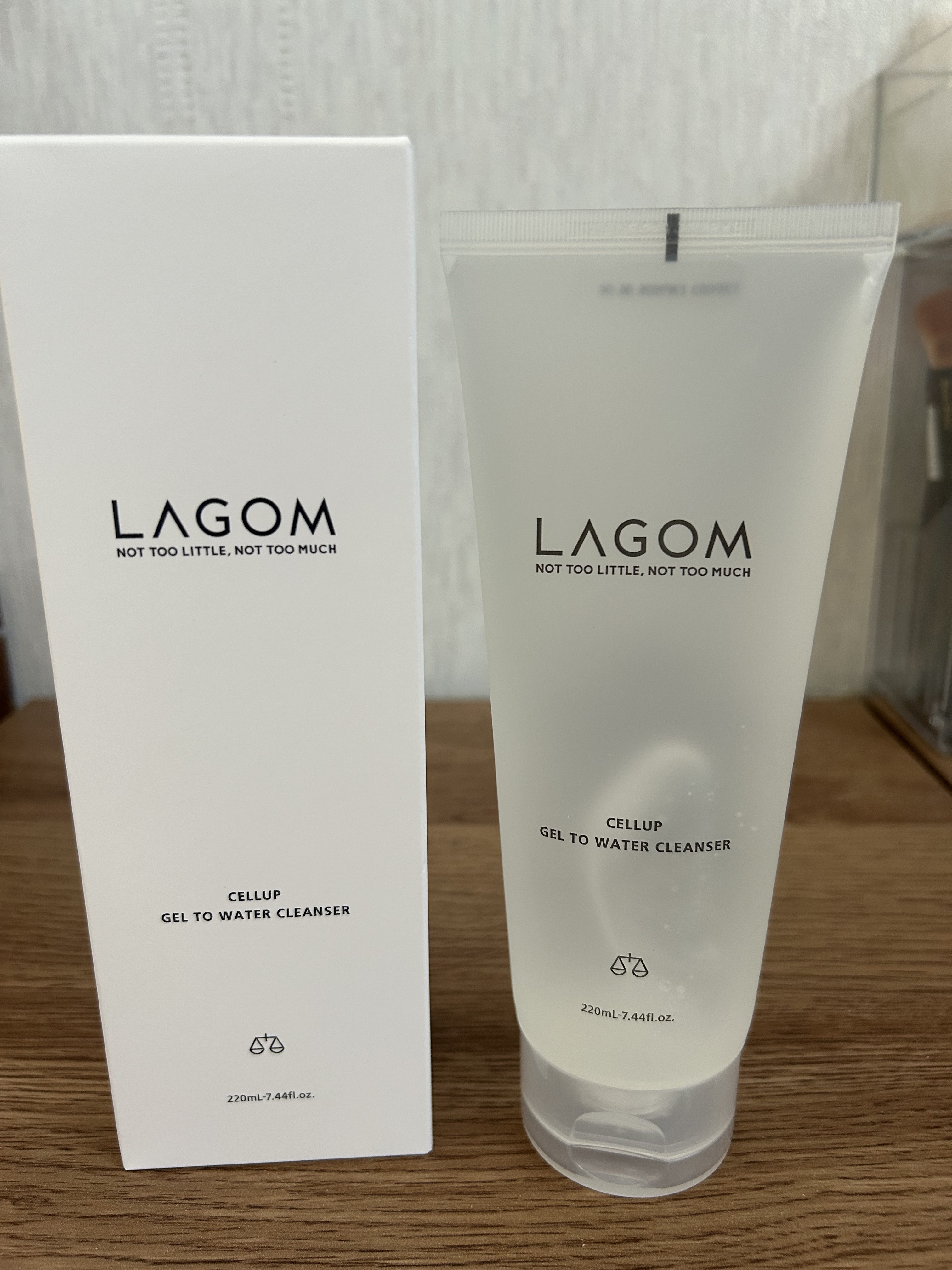 LAGOM  ラゴム ジェルトゥウォーター クレンザー(朝用洗顔)のクチコミ「
あ、もうメガ割始まってんのか…と、ストック頼んだらもう届いた。

悩んだ末に
ずーっと使い続.....」（3枚目）