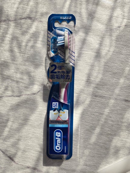 オーラルB オーラルB クロスアクション7ベネフィットのクチコミ「オーラルB
オーラルB クロスアクション7ベネフィットコンパクト
形が気になり買ってみた。
.....」(1枚目)