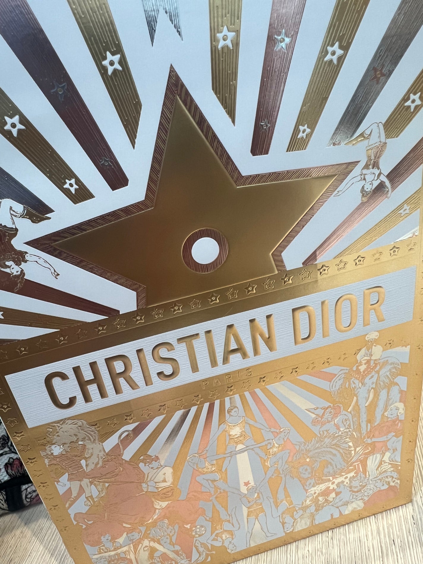 ルージュ ディオール シークイン リキッド デュオ(ホリデーコレクション 2025 限定品)/Dior/口紅・グロス・リップライナー・リップケアを使ったクチコミ(1枚目)