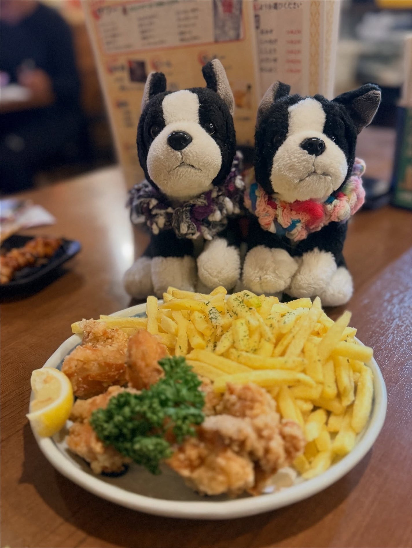 しのち☀️ on LIPS 「ナルトとにごやんのほっこり2人旅ああ寒い❄️急に寒くなったのは..」(9枚目)