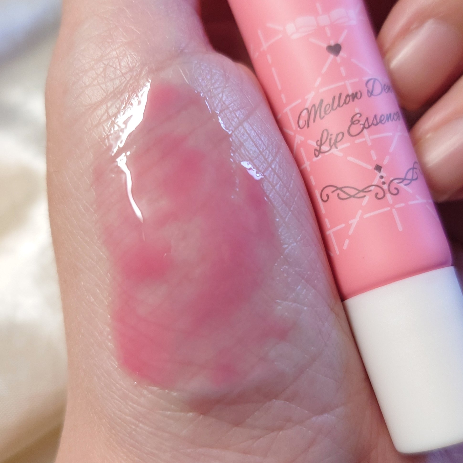 メロウデューリップエッセンス/キャンメイク/リップケアを使ったクチコミ（3枚目）