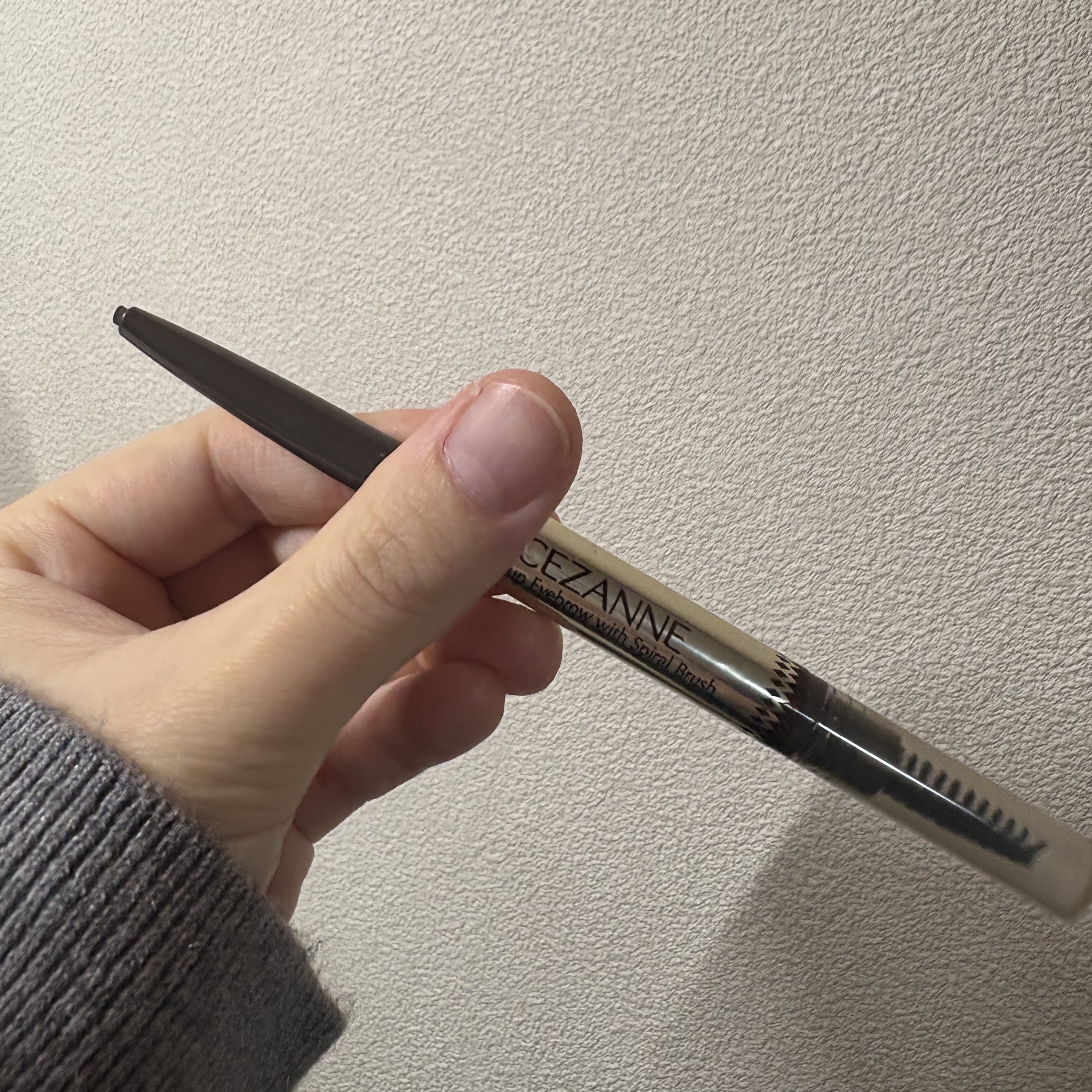 ブラシ付きアイブロウ繰り出し/CEZANNE/アイブロウペンシルを使ったクチコミ（2枚目）