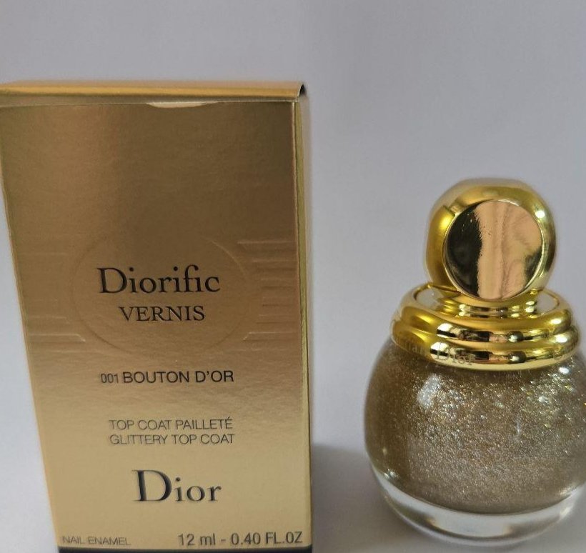 ディオリフィック グリッター トップ コート 001 ブトン ドール/Dior/ネイルトップコートを使ったクチコミ（1枚目）