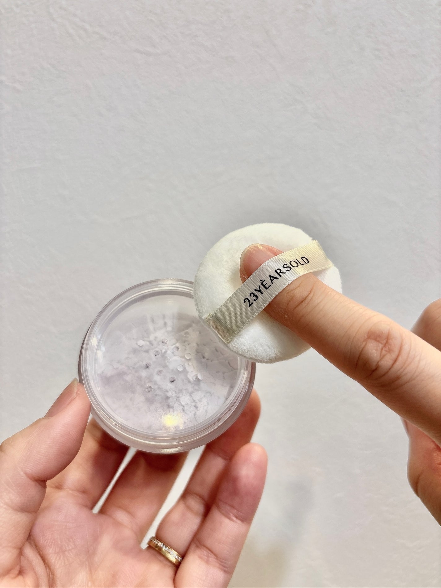 ダーマシンゼロセバムライスパウダー/23years old/ルースパウダーを使ったクチコミ(4枚目)