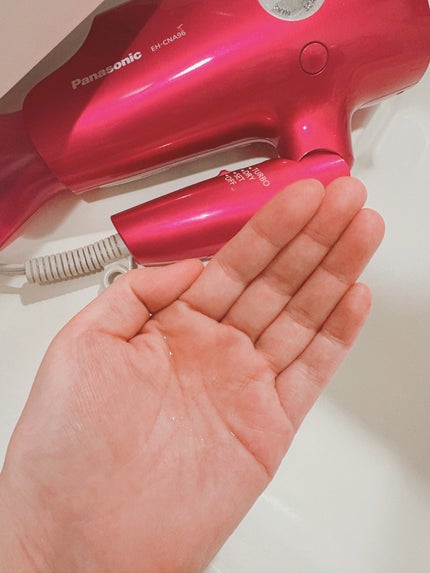 エッセンシャル プレミアム うるりキラリオイル/エッセンシャル/ヘアオイルを使ったクチコミ(3枚目)