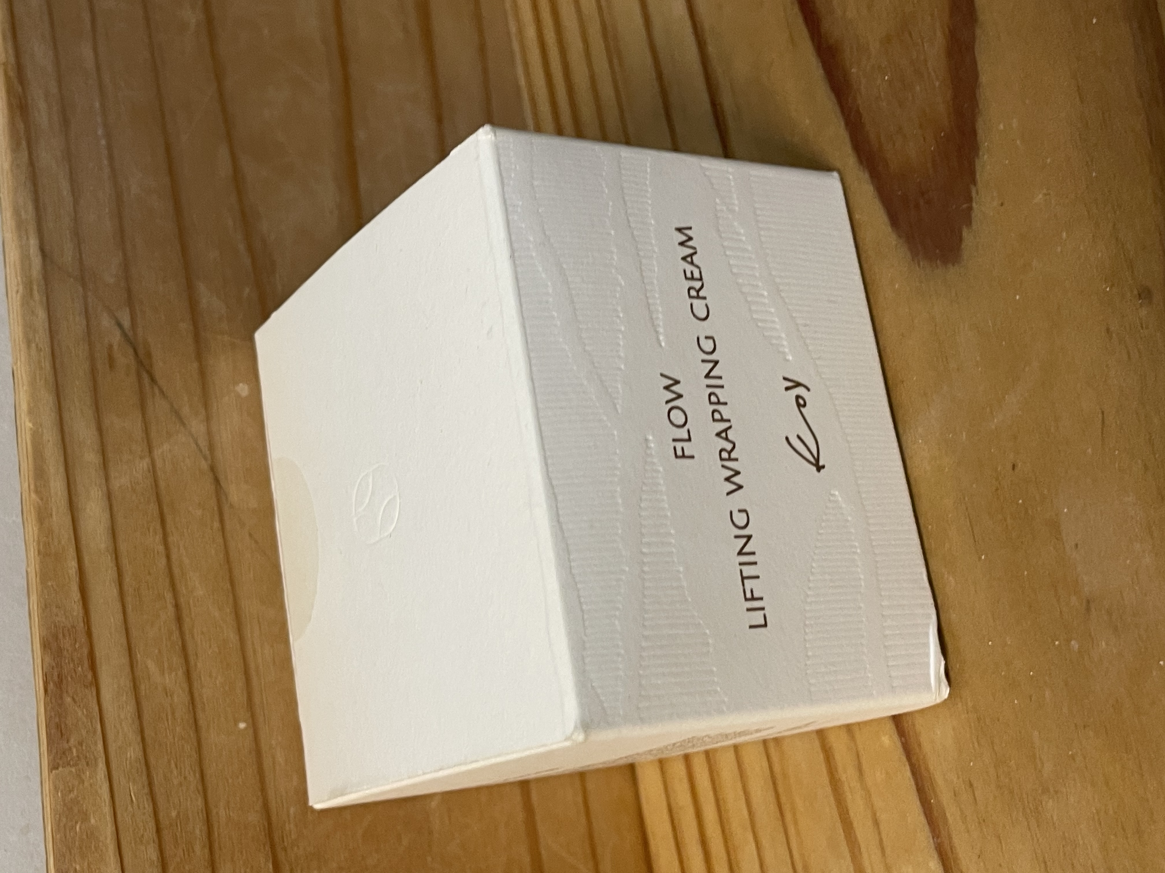 フローリフティングラッピングクリーム/koy/フェイスクリームを使ったクチコミ（1枚目）