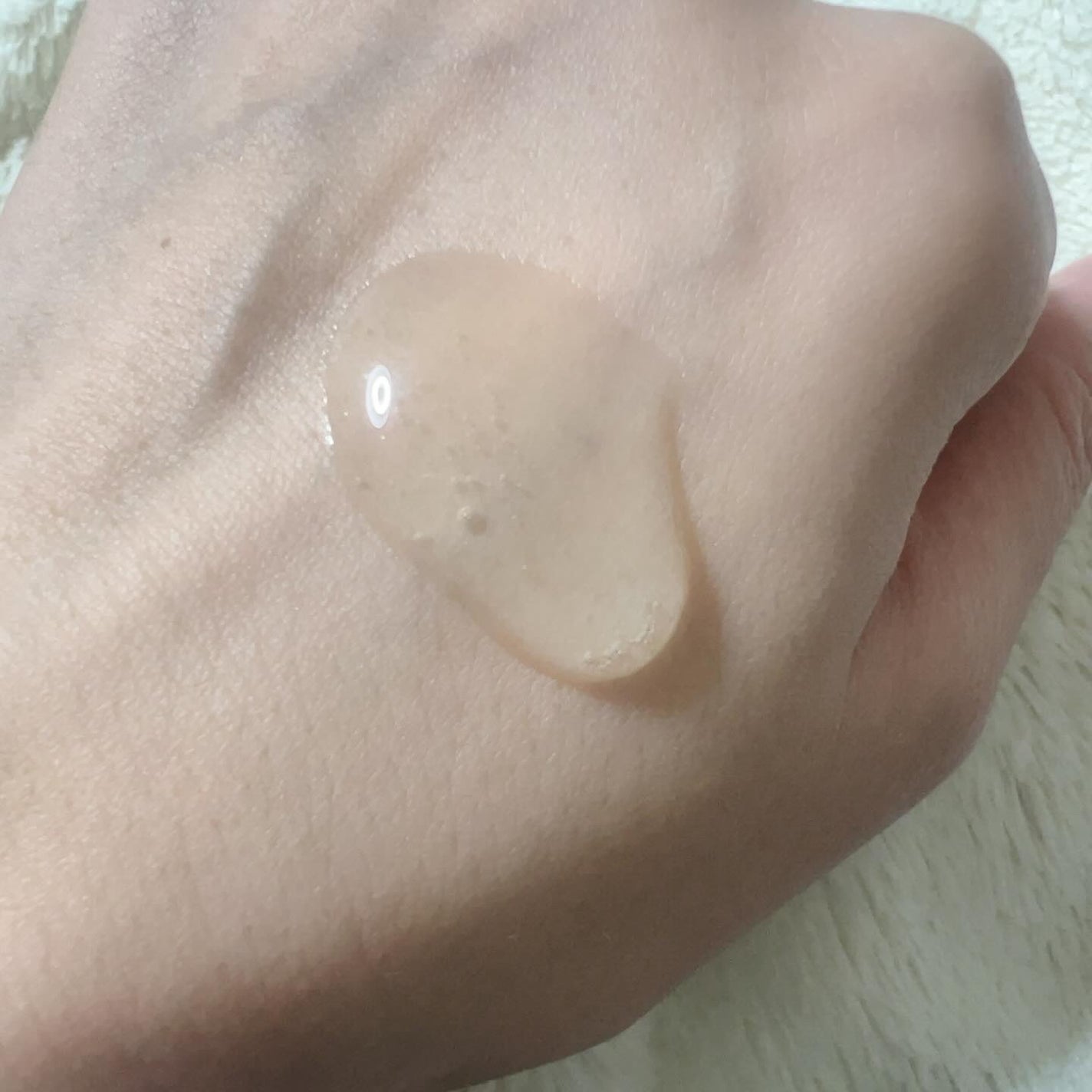 若芽ポアタイトニングセラム/suiskin/美容液を使ったクチコミ(3枚目)