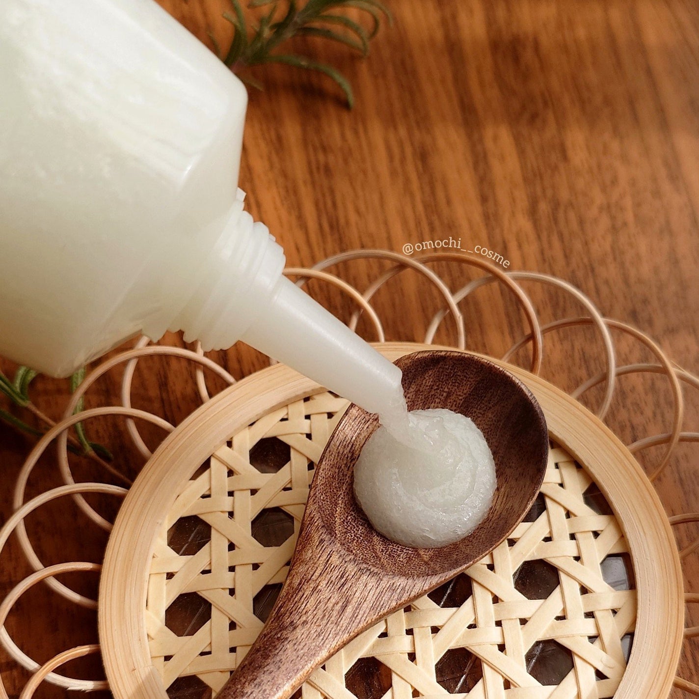 ローズマリー スカルプ スクラブ/AROMATICA/ヘッドスクラブを使ったクチコミ(4枚目)