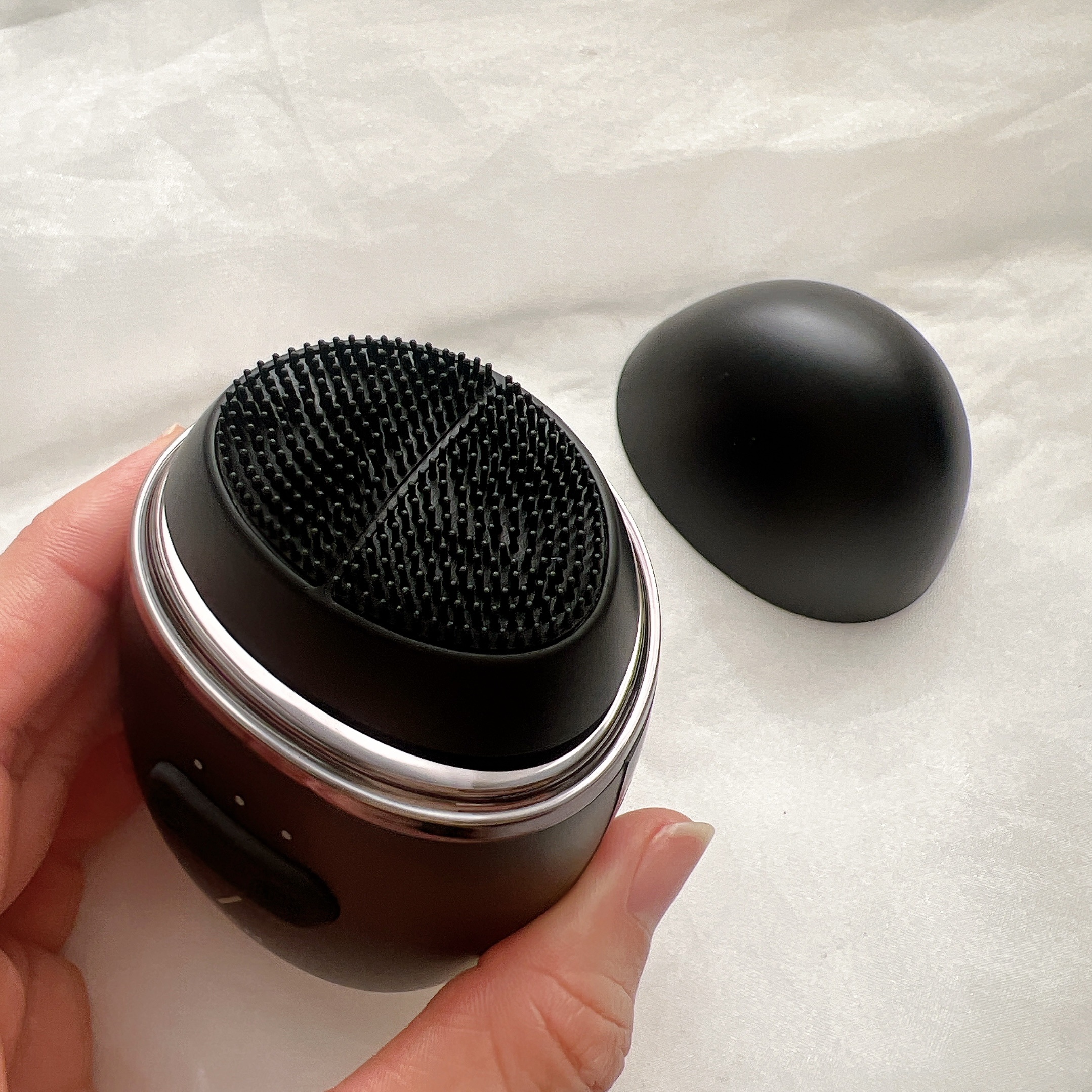 ディズム　EMS ポアディープクリア＆リフト ブラシ/DISM/バスグッズを使ったクチコミ（3枚目）