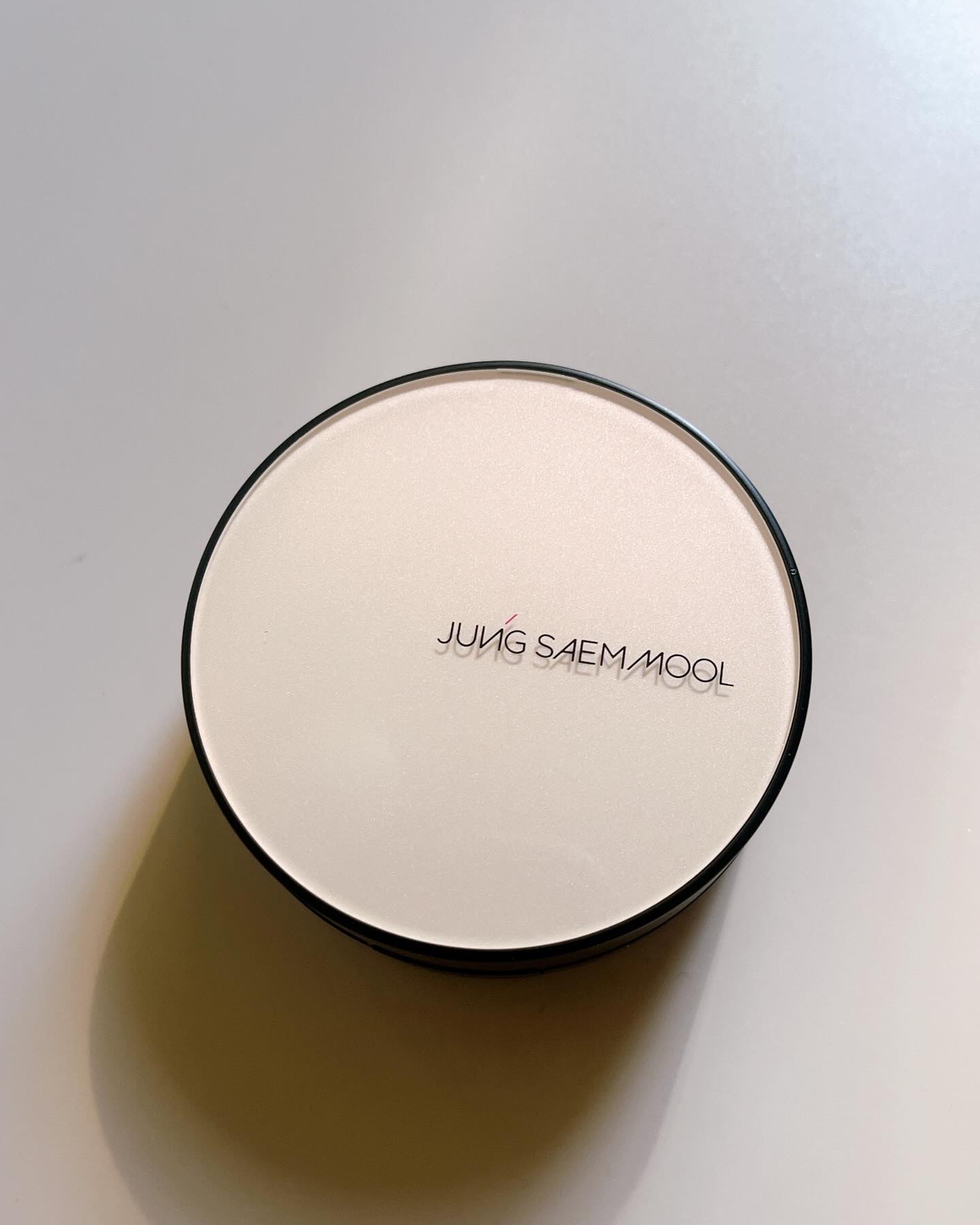 エッセンシャル スキン ヌーダー クッション/JUNG SAEM MOOL/クッションファンデーションを使ったクチコミ（2枚目）