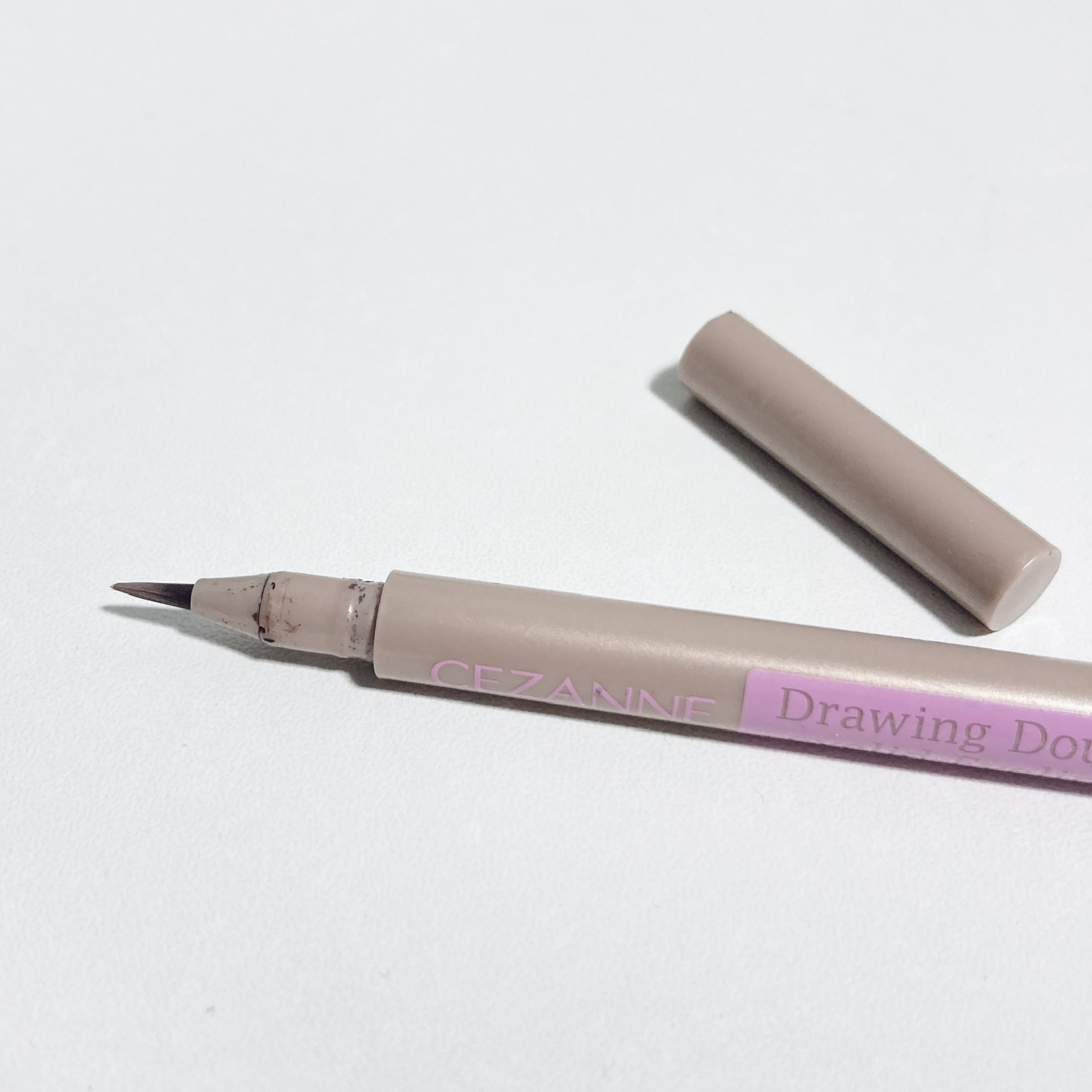 描くふたえアイライナー/CEZANNE/リキッドアイライナーを使ったクチコミ（1枚目）