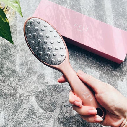 ジュエル・コスメティックス エリィ かかと削り ドッティのクチコミ「カリスマネイリストの黒崎えり子さんプロディースの、ホームケア用のフットケアアイテム🌸
テク.....」(2枚目)