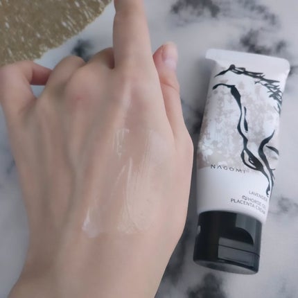 ⾺プラセンタエキス配合 ⾺油クリーム ラベンダーの⾹り/&NAGOMI/ボディクリームを使ったクチコミ(5枚目)