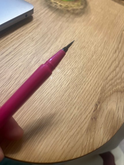 「密着アイライナー」ショート筆リキッド/デジャヴュ/リキッドアイライナーを使ったクチコミ(2枚目)