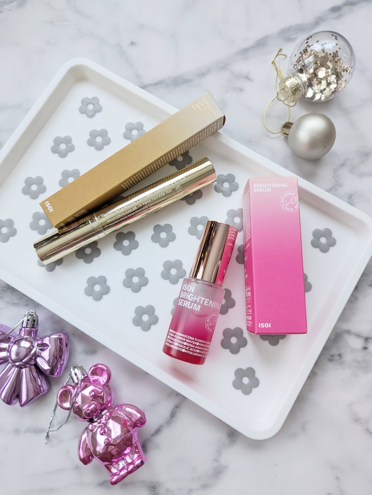 ISOI様から頂きました 

＼ローズの香りでエイジングケア／

アイソイ
🔸ブライトニングセラム
🔸インテンシブリフティングアンプルスティック


厳しい成分基準チェックで有害な化学成分を
使わないクリーンビューティブランド 𓊆IS