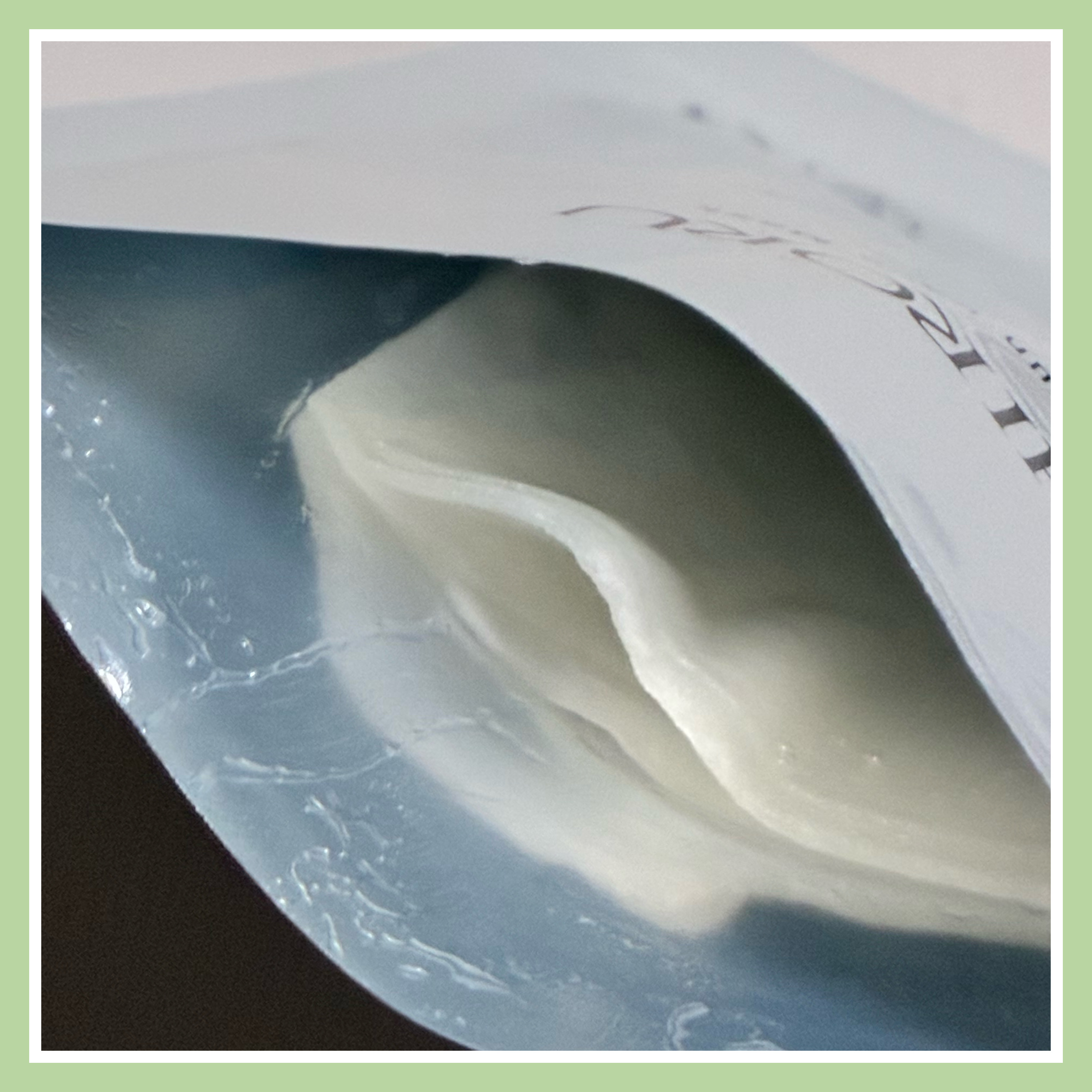 ぷるるんフェイスマスク プレミアム/SHIRORU/シートマスク・パックを使ったクチコミ（3枚目）