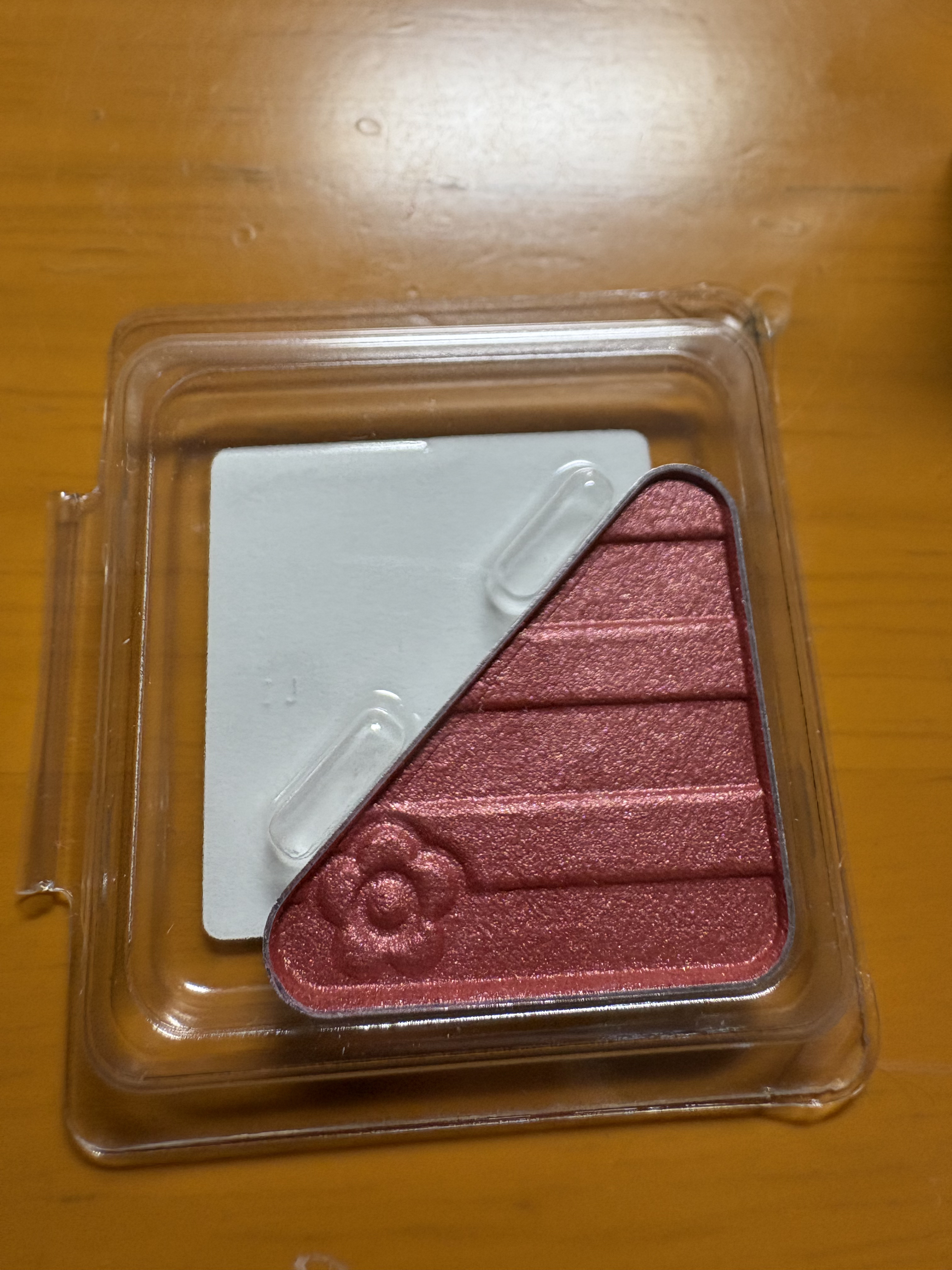 アイオープナー/MARY QUANT/単色アイシャドウを使ったクチコミ（2枚目）