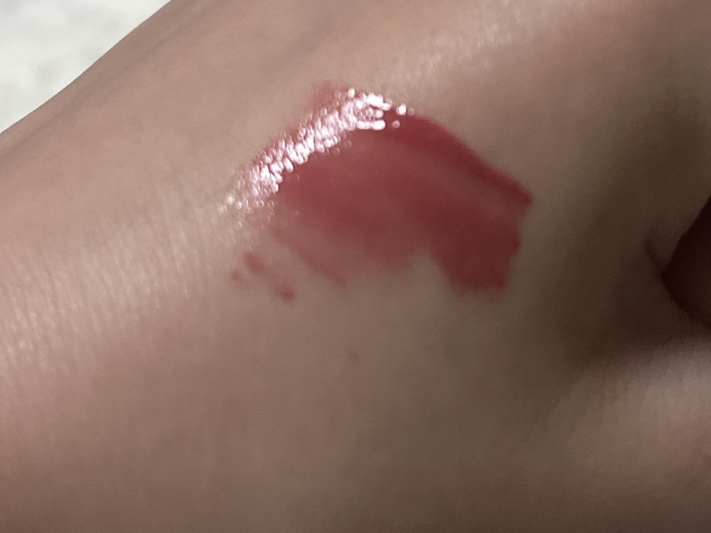 ミニュム バブリップ ジューシーティント 05 愛され バブみローズ/minum/リップティントを使ったクチコミ（1枚目）