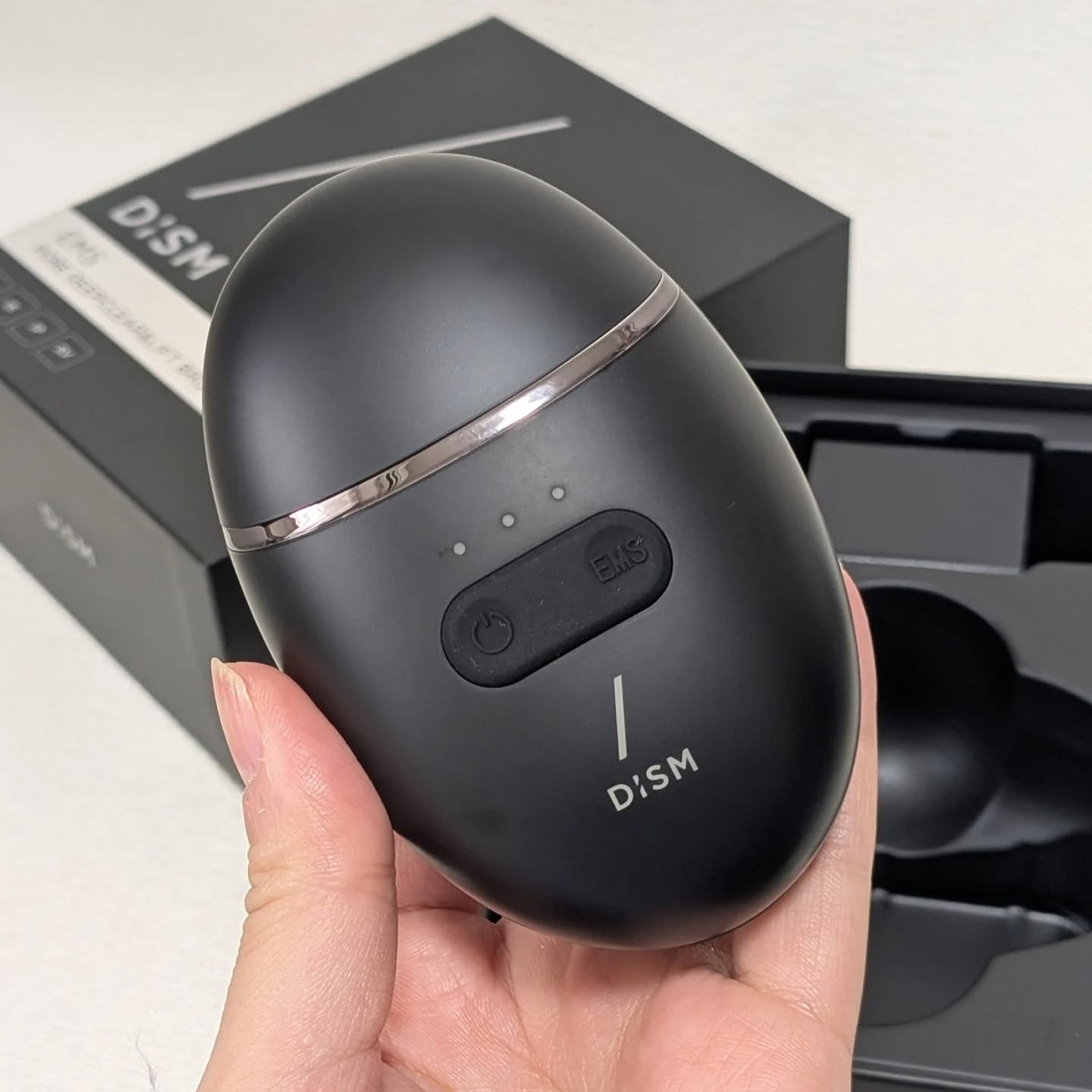 ディズム　EMS ポアディープクリア＆リフト ブラシ/DISM/バスグッズを使ったクチコミ（1枚目）