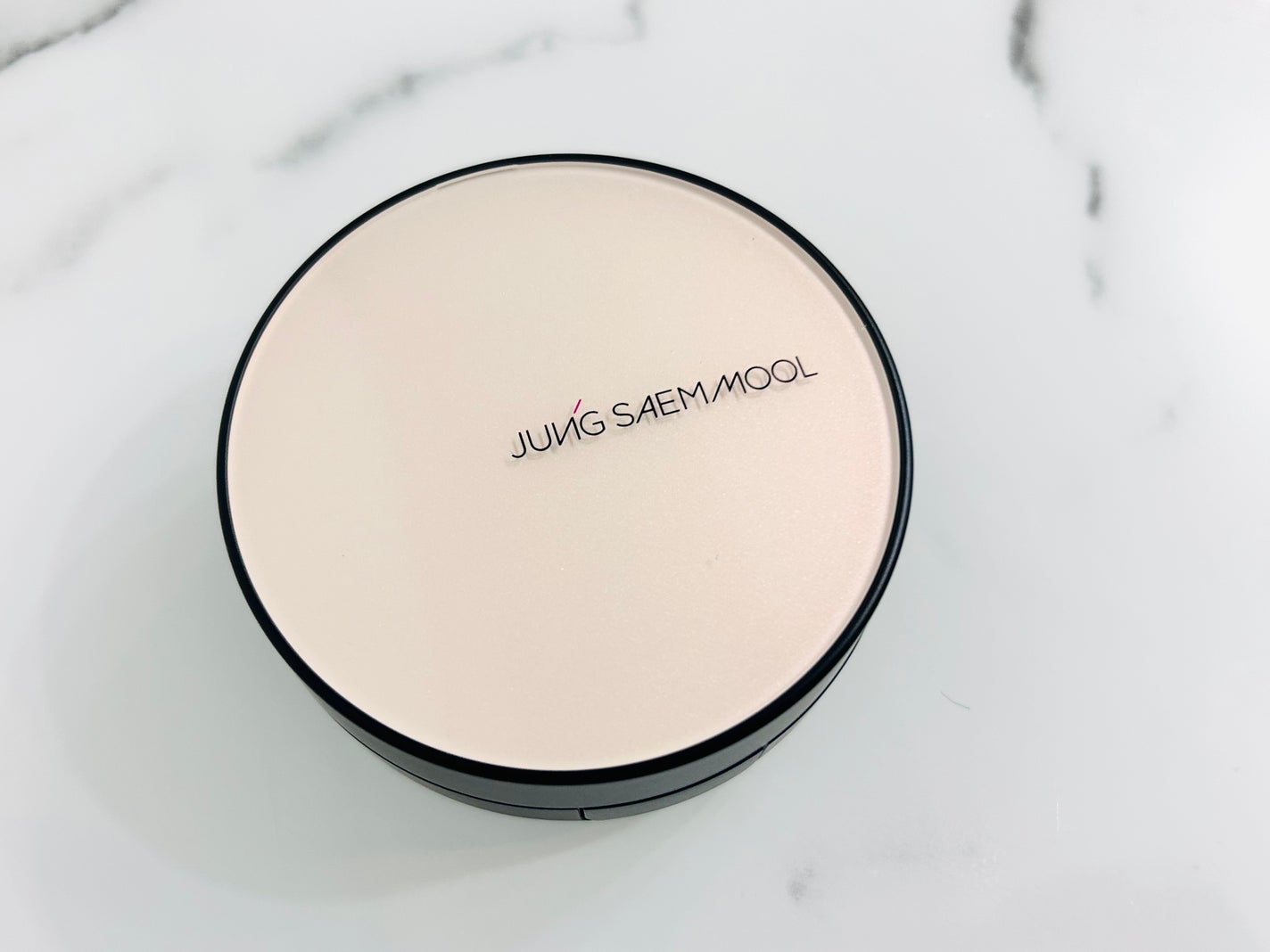 エッセンシャル スキン ヌーダー クッション/JUNG SAEM MOOL/クッションファンデーションを使ったクチコミ(2枚目)