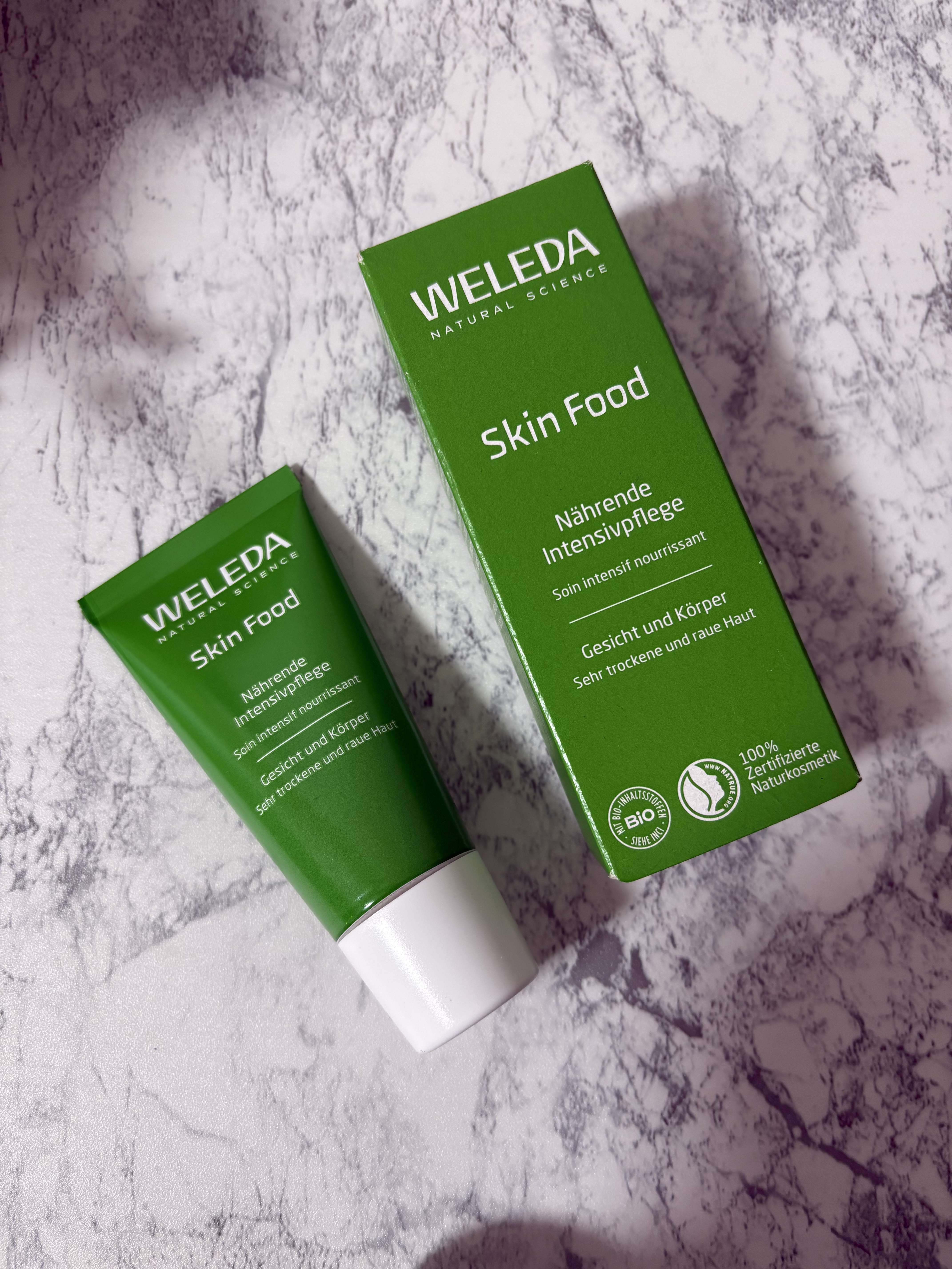 WELEDA スキンフード のクチコミ「90年以上愛されてきた多機能クリーム
ヴェレダ スキンフード
をお試しです♪
1926年の誕生.....」（3枚目）