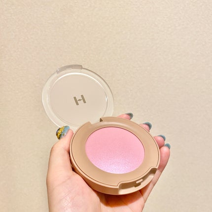 hince トゥルーディメンショングロウチークのクチコミ「ハイライト要らず✨つやつや韓国美人チーク💗
"hince トゥルーディメンション グロウチーク.....」(3枚目)