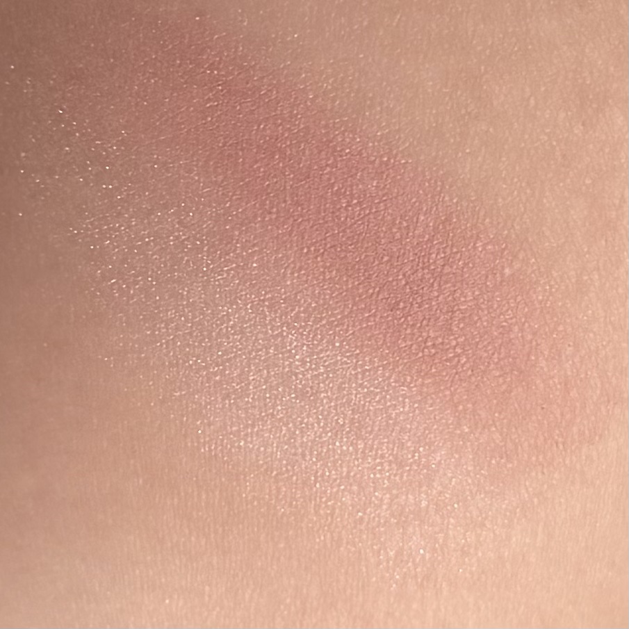 シアーレイヤリングデュアルブラッシャー/wakemake/パウダーチークを使ったクチコミ（3枚目）