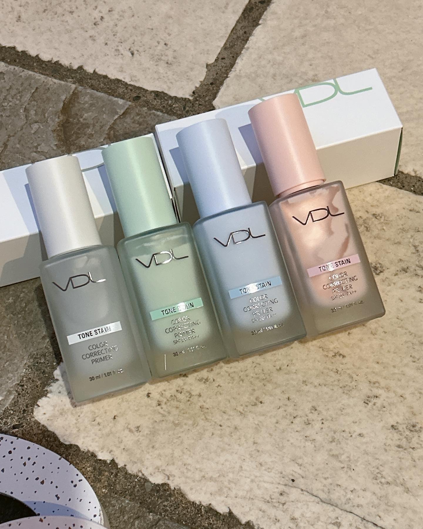 トーンステインカラーコレクティングプライマー/VDL/化粧下地を使ったクチコミ（3枚目）