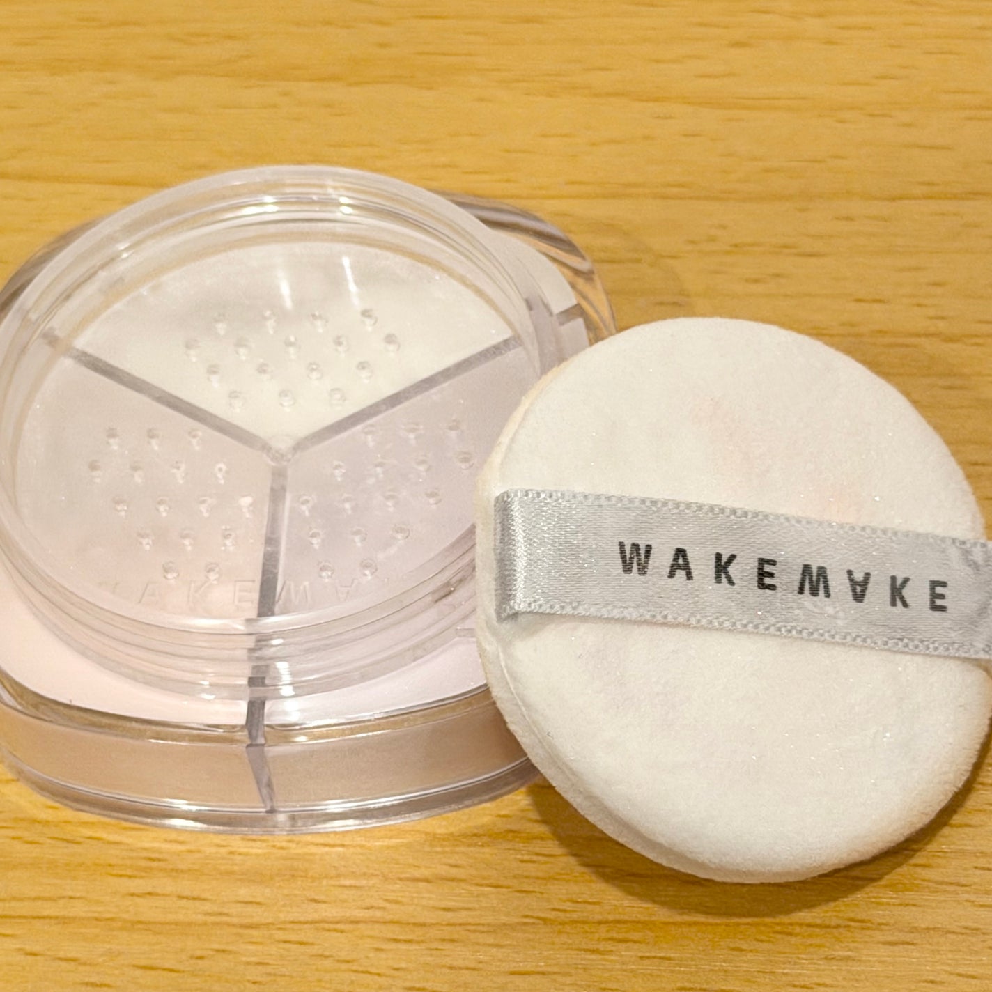 ステイフィクサーマルチカラーパウダー/wakemake/ルースパウダーを使ったクチコミ(2枚目)