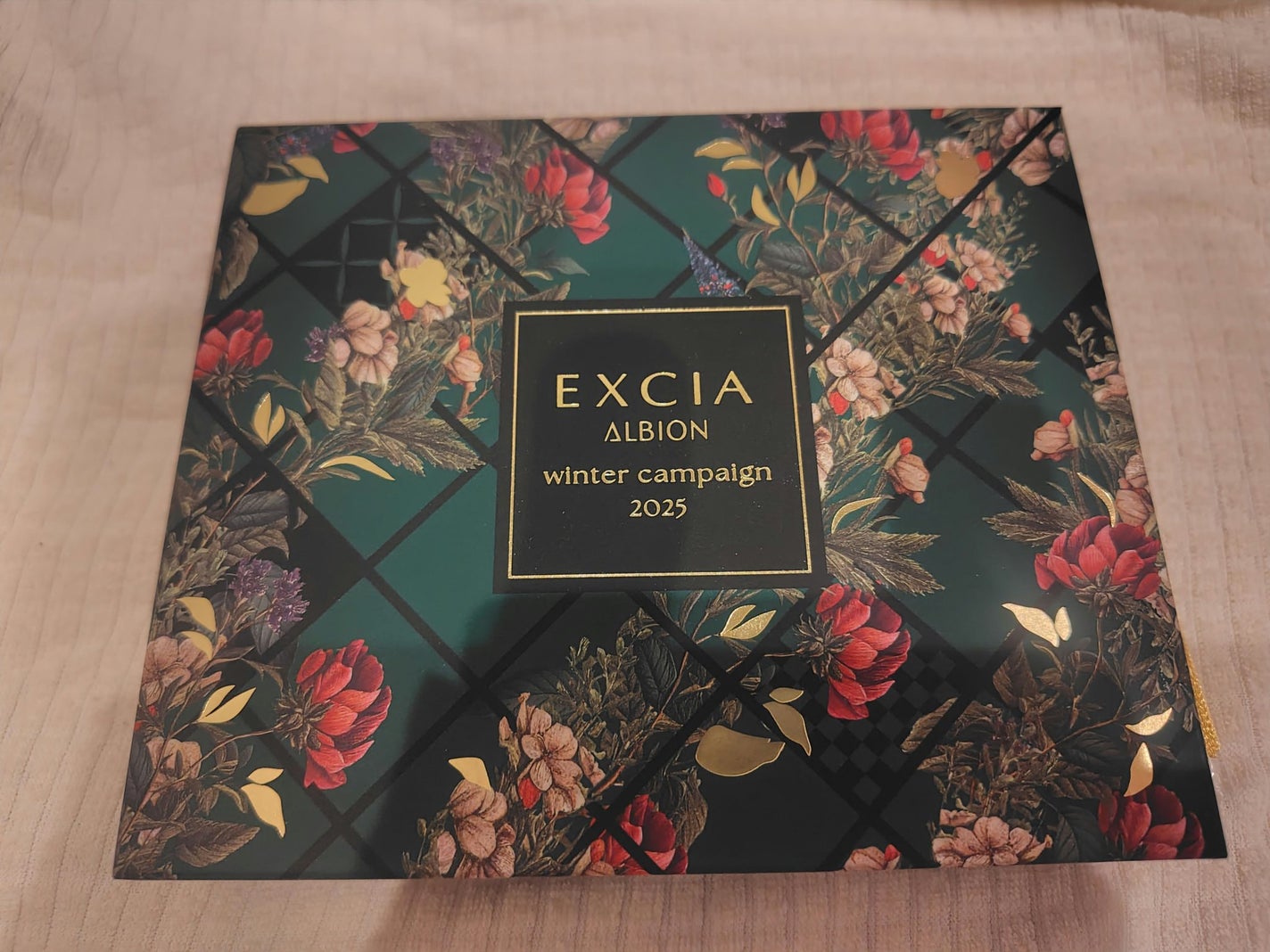 エクシア グラン インペリアル ヴェール/ALBION/プレストパウダーを使ったクチコミ(3枚目)