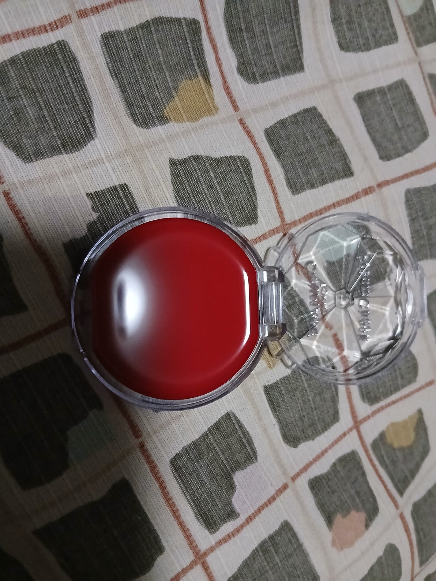 まゆ on LIPS 「キャンメイクのクリームチークが新しいパケに変化❤お値段変わらず..」(2枚目)