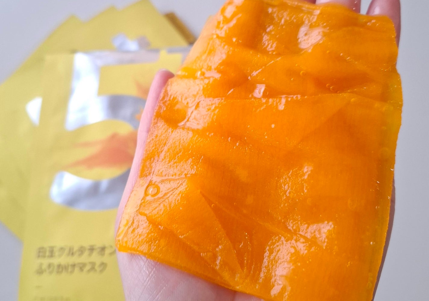 5番 白玉グルタチオンCふりかけマスク/numbuzin/シートマスク・パックを使ったクチコミ(4枚目)