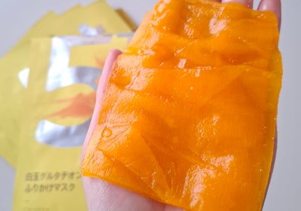 5番 白玉グルタチオンCふりかけマスク/numbuzin/シートマスク・パックを使ったクチコミ(4枚目)